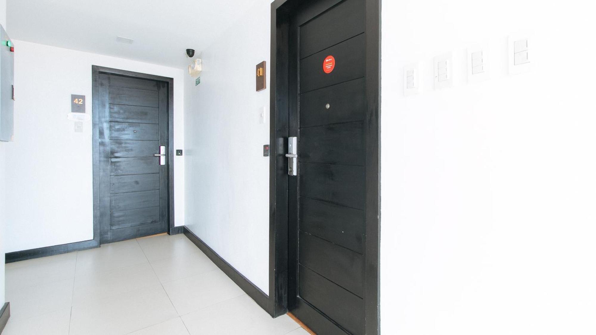 Reddoorz Plus At Mm Hotel Las Pinas Former Reddoorz Plus Near Bamboo Organ Exteriör bild